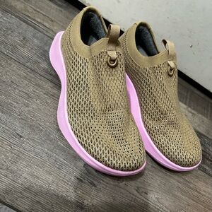 Allbirds Tree Dasher relay slip on sneakers hazy beige/buoyant Pink size 7
